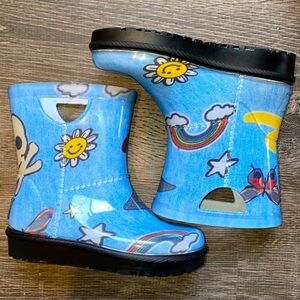 Like new, rare, very hard to find!  UGG ‘Rahjee’ toddler rain boots - size 8T